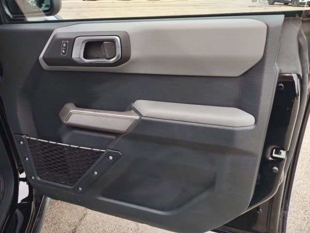 Used 2023 Ford Bronco Everglades image 22
