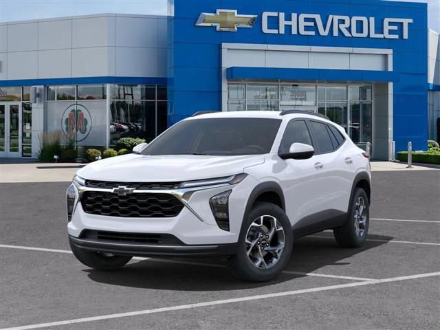 New 2025 Chevrolet Trax LT w/ Driver Confidence Package image 6