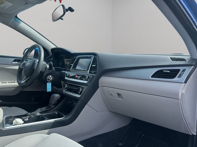 Used 2018 Hyundai Sonata SE image 35