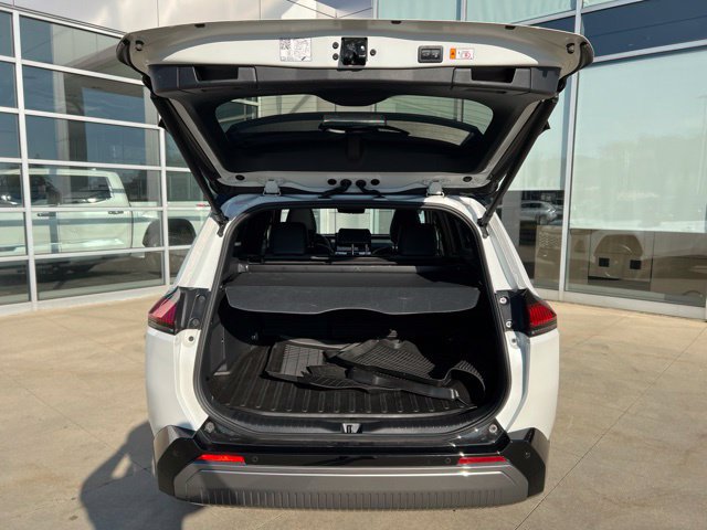 Used 2026 Toyota RAV4 XSE w/ Panoramic Sun Roof Package AWD/4WD image 27