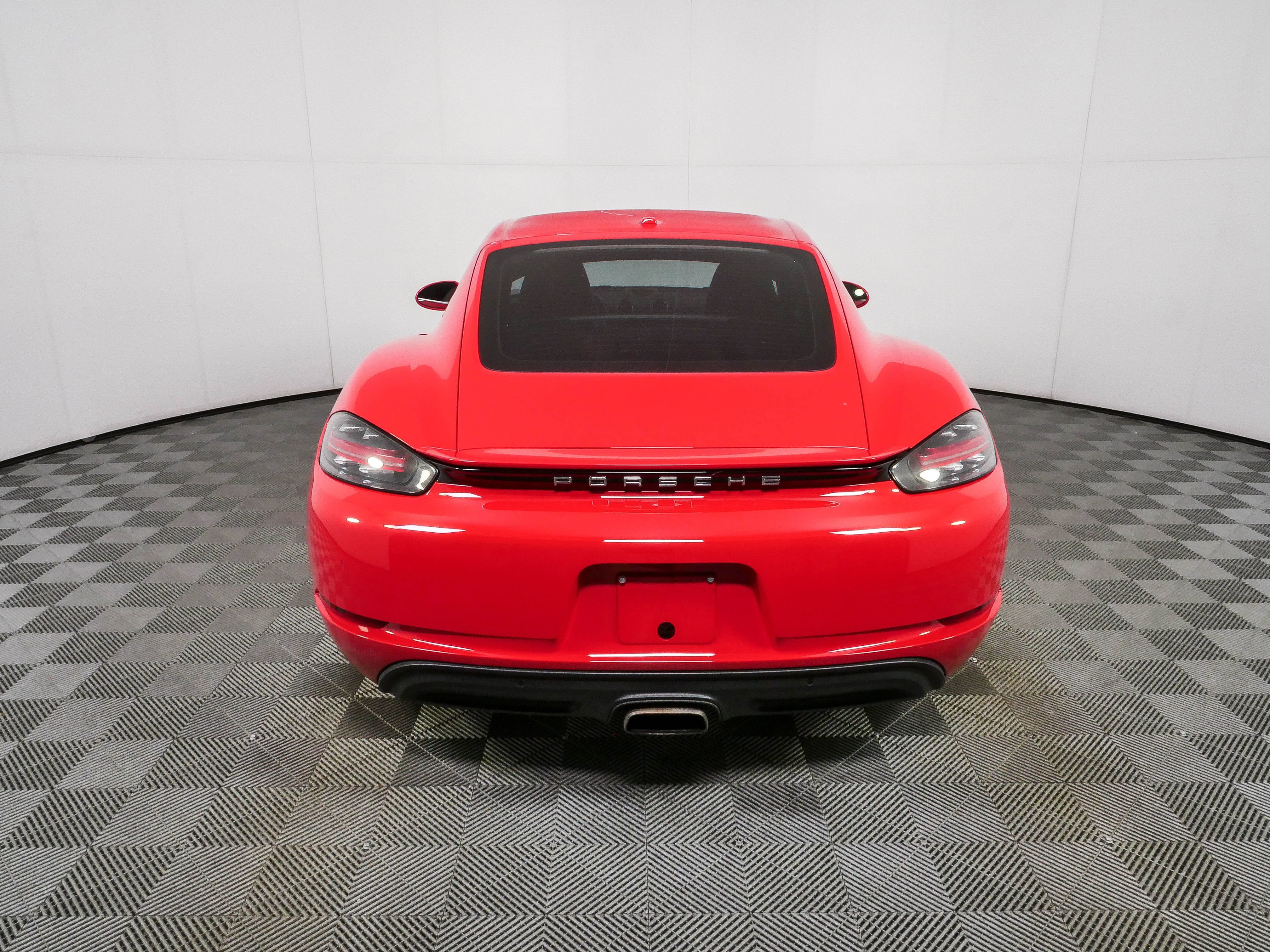 Certified 2018 Porsche 718 Cayman RWD image 28