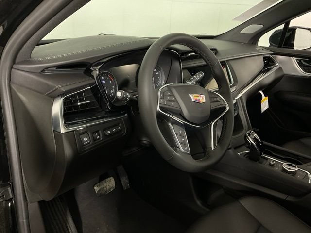 New 2026 Cadillac XT5 Premium Luxury w/ Driver Assist Package FWD image 17