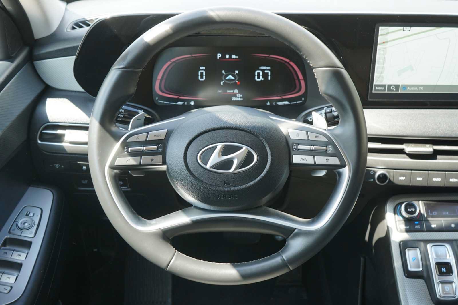 Used 2025 Hyundai Palisade SEL FWD image 23