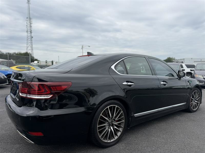 Used 2015 Lexus LS 460 w/ F Sport Package RWD image 7