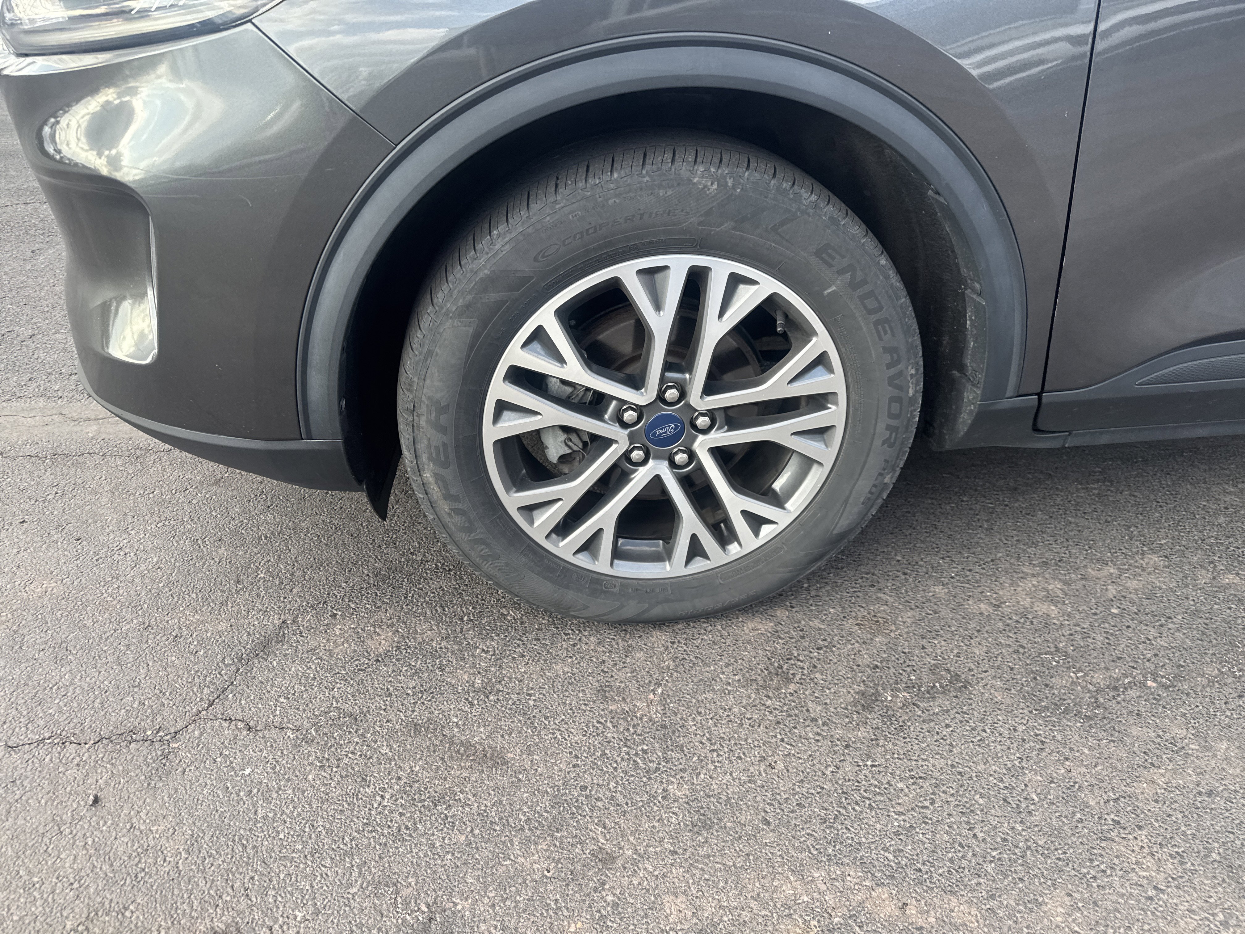 Used 2020 Ford Escape SEL image 11