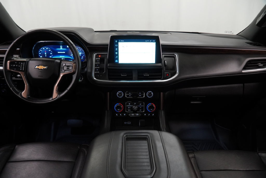 Used 2023 Chevrolet Tahoe High Country w/ Premium Package 2 AWD/4WD image 3