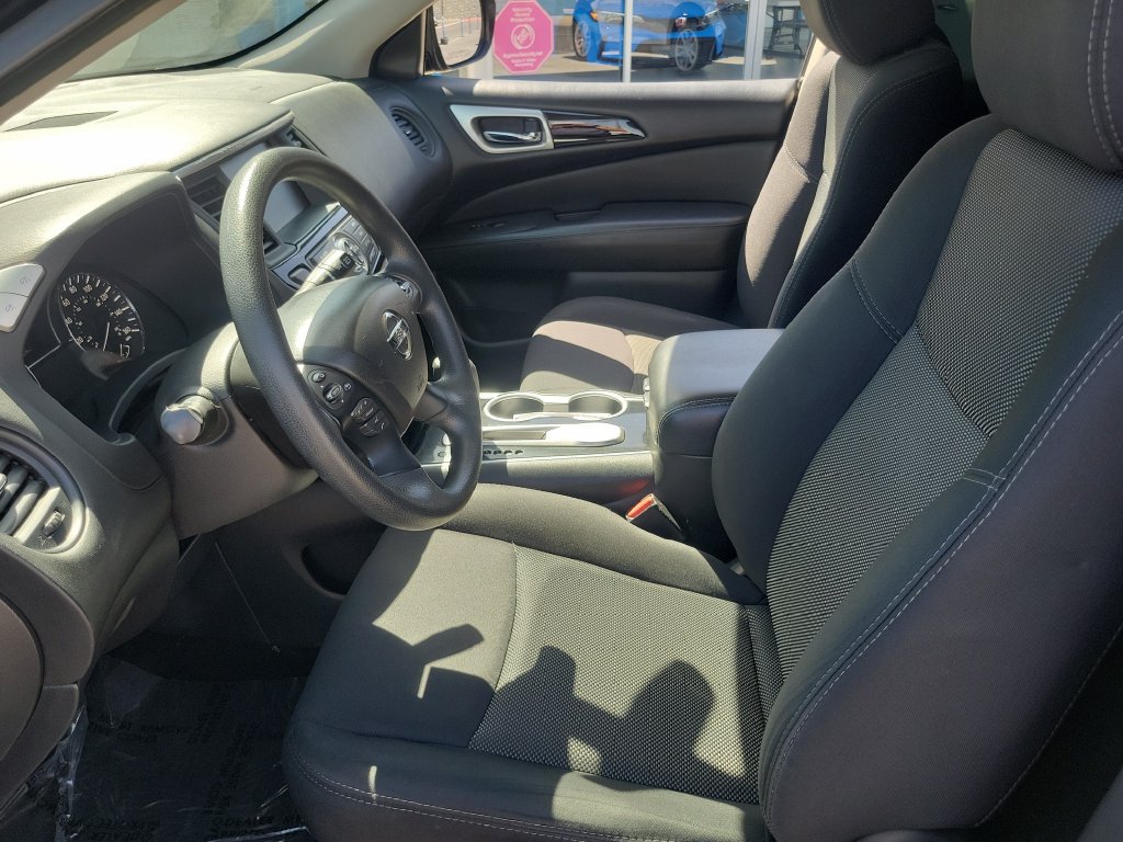 Used 2018 Nissan Pathfinder S FWD image 18