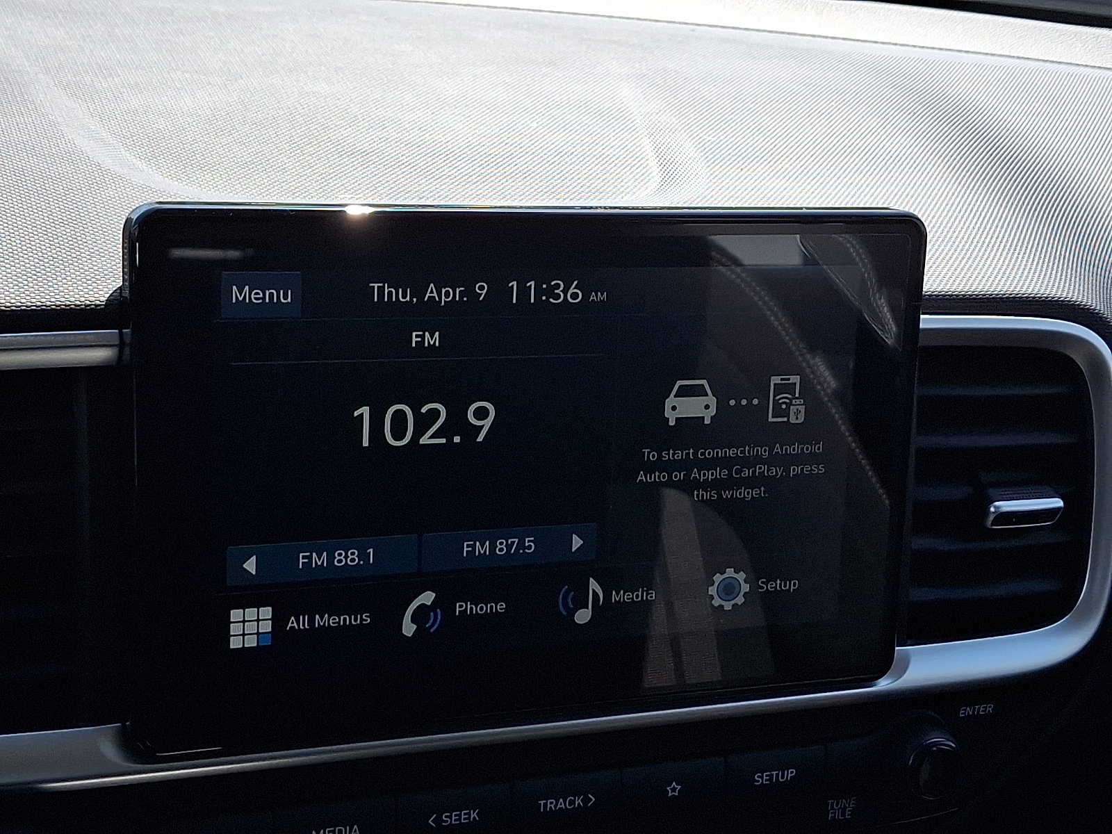 New 2026 Hyundai Venue SEL FWD image 16