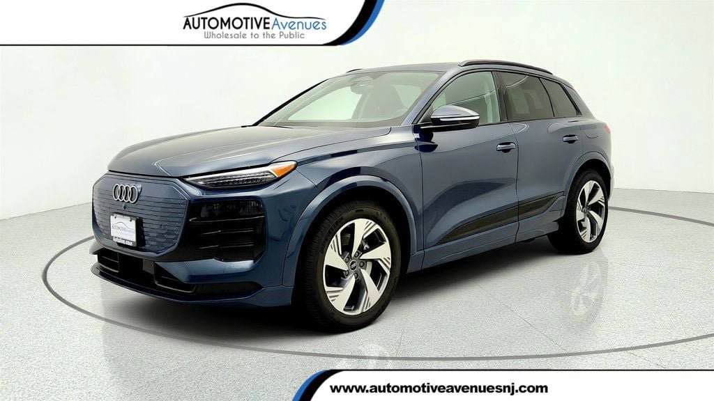 Used 2025 Audi Q6 e-tron Prestige w/ Black Warm Weather Package AWD/4WD video 1
