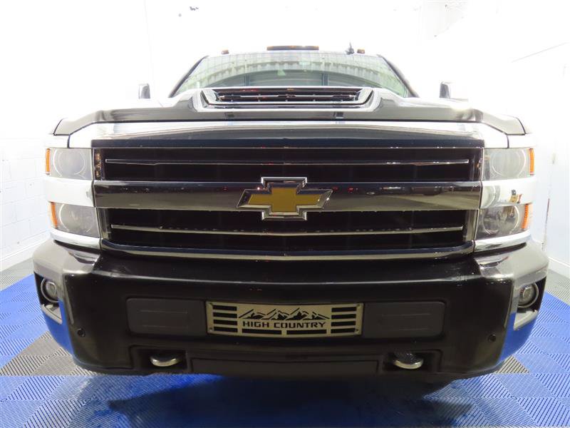 Used 2019 Chevrolet Silverado 3500 High Country w/ Duramax Plus Package AWD/4WD image 2