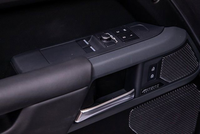 Used 2023 Land Rover Defender 90 X image 48
