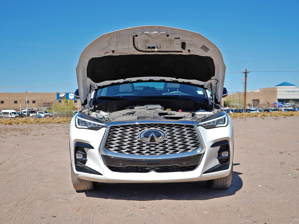 Used 2023 INFINITI QX55 Essential image 4