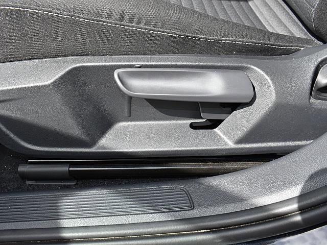 Used 2023 Volkswagen Jetta S image 11