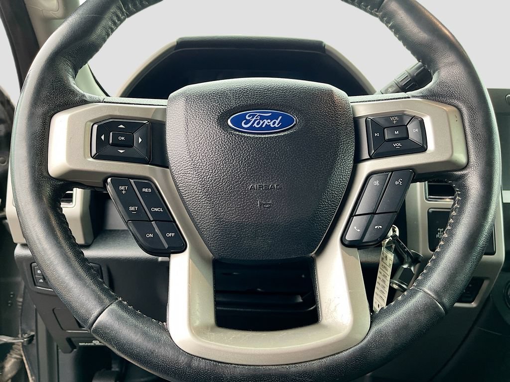 Used 2020 Ford F250 Lariat w/ Lariat Value Package AWD/4WD image 11