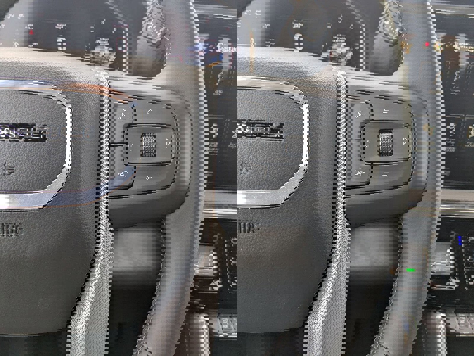 New 2025 GMC Sierra 2500 Denali w/ Denali Reserve Package image 14