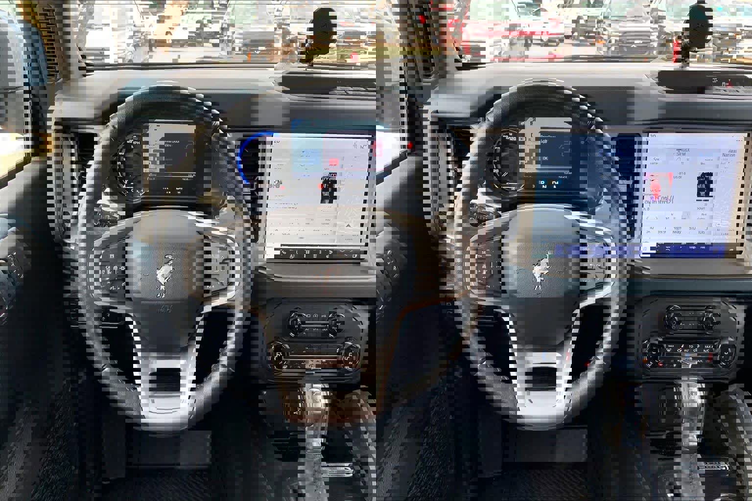 Used 2024 Ford Bronco Outer Banks image 6