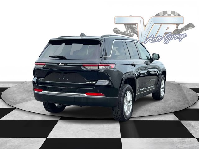 Certified 2023 Jeep Grand Cherokee Laredo w/ Luxury Tech Group I AWD/4WD image 5