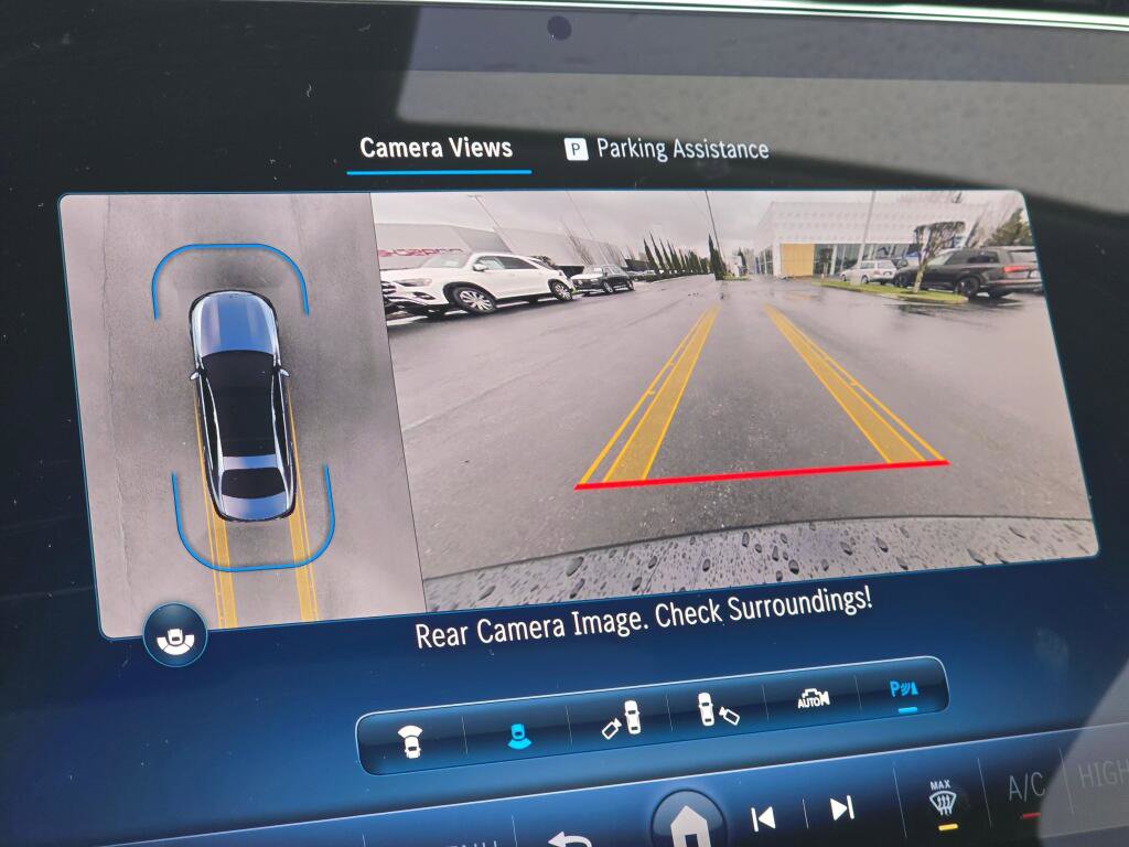 Used 2025 Mercedes-Benz E 350 4MATIC Sedan image 47