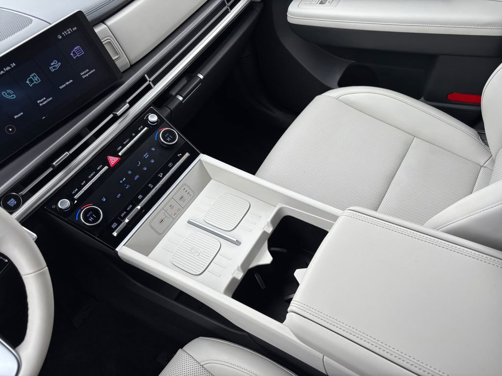 Used 2025 Hyundai Santa Fe SEL image 21