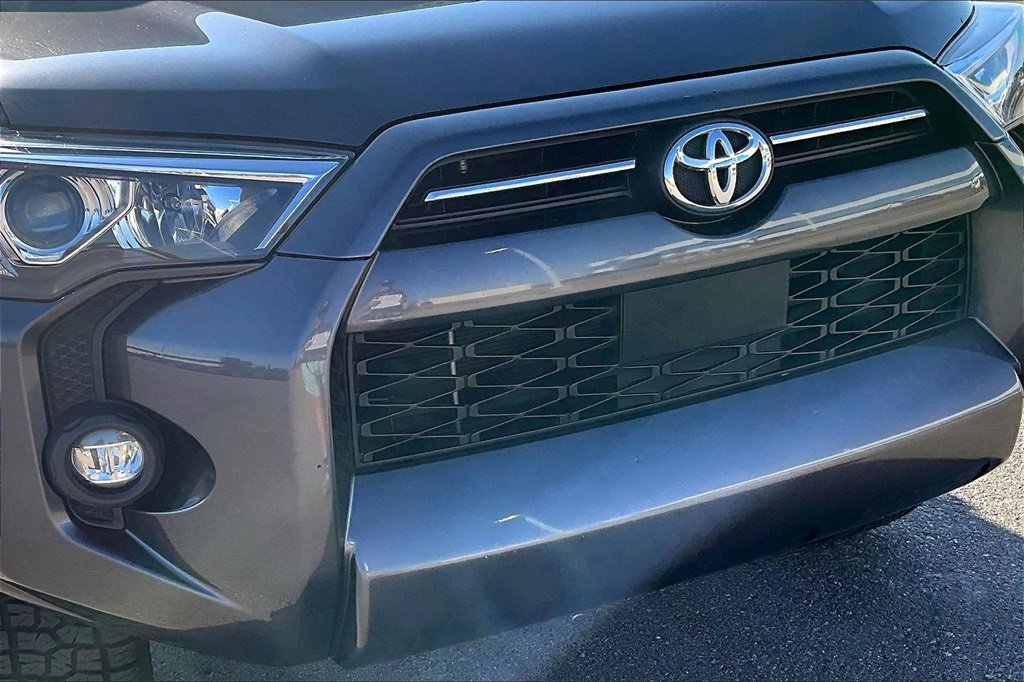 Used 2021 Toyota 4Runner SR5 image 24
