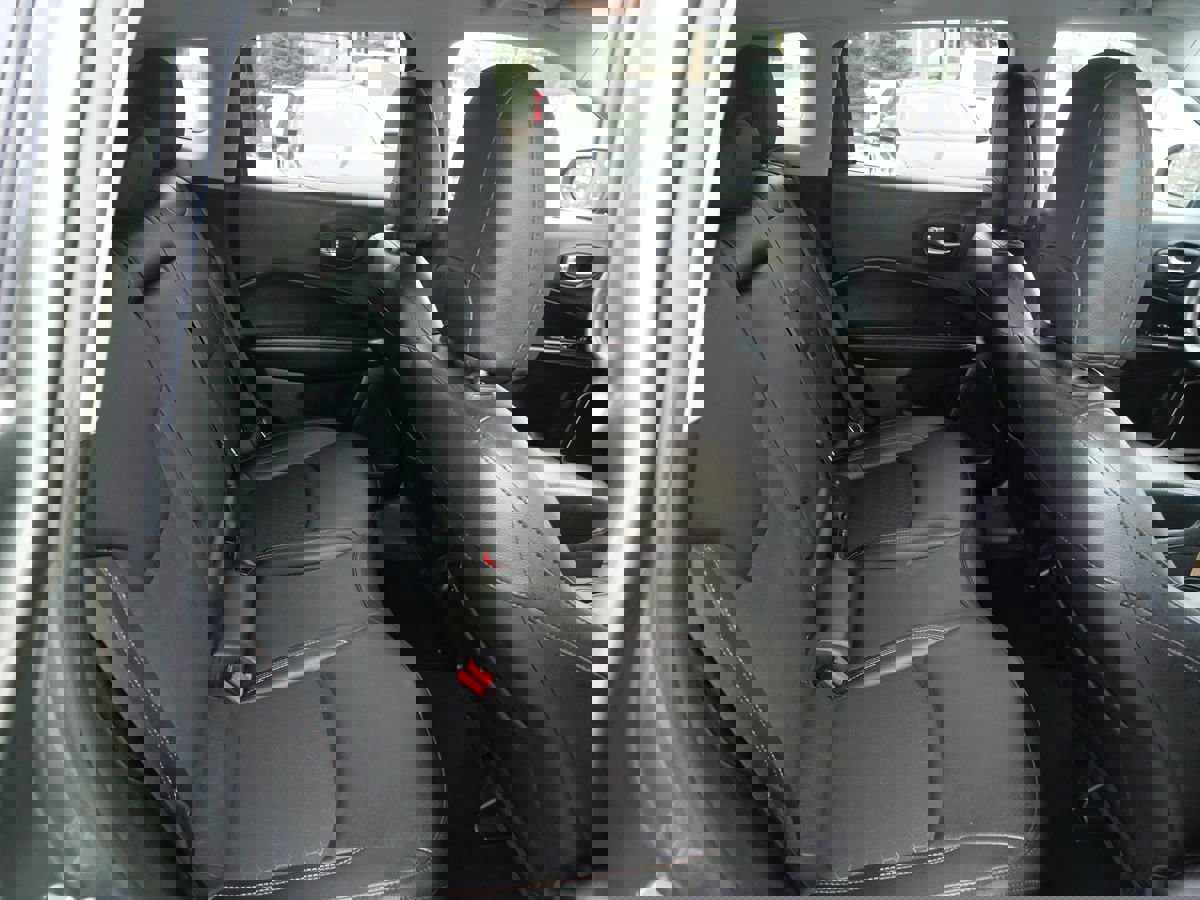 Used 2021 Jeep Compass Latitude image 25