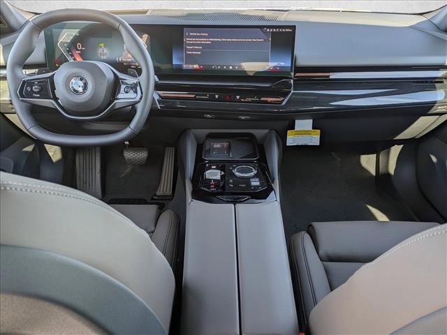 Used 2026 BMW 530i xDrive w/ Premium Package AWD/4WD image 16