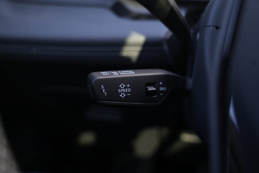 Used 2025 Audi Q6 e-tron Premium Plus w/ Premium Plus image 56