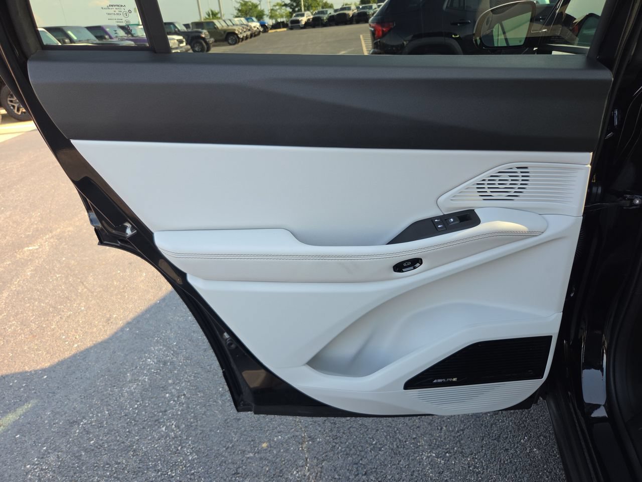 New 2026 Jeep Cherokee Overland w/ Advanced Pro Tech Group AWD/4WD image 19