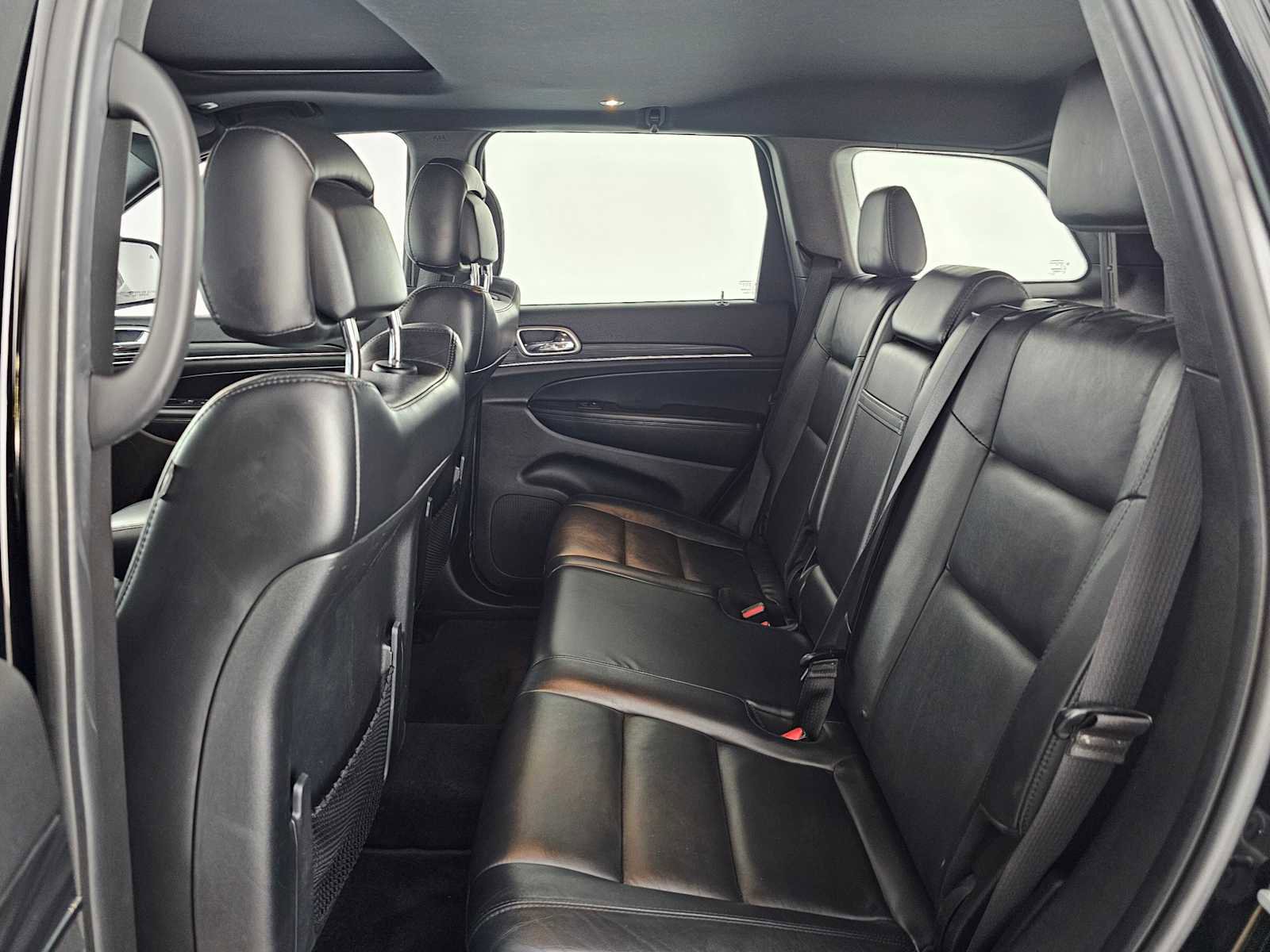 Used 2019 Jeep Grand Cherokee Limited image 16