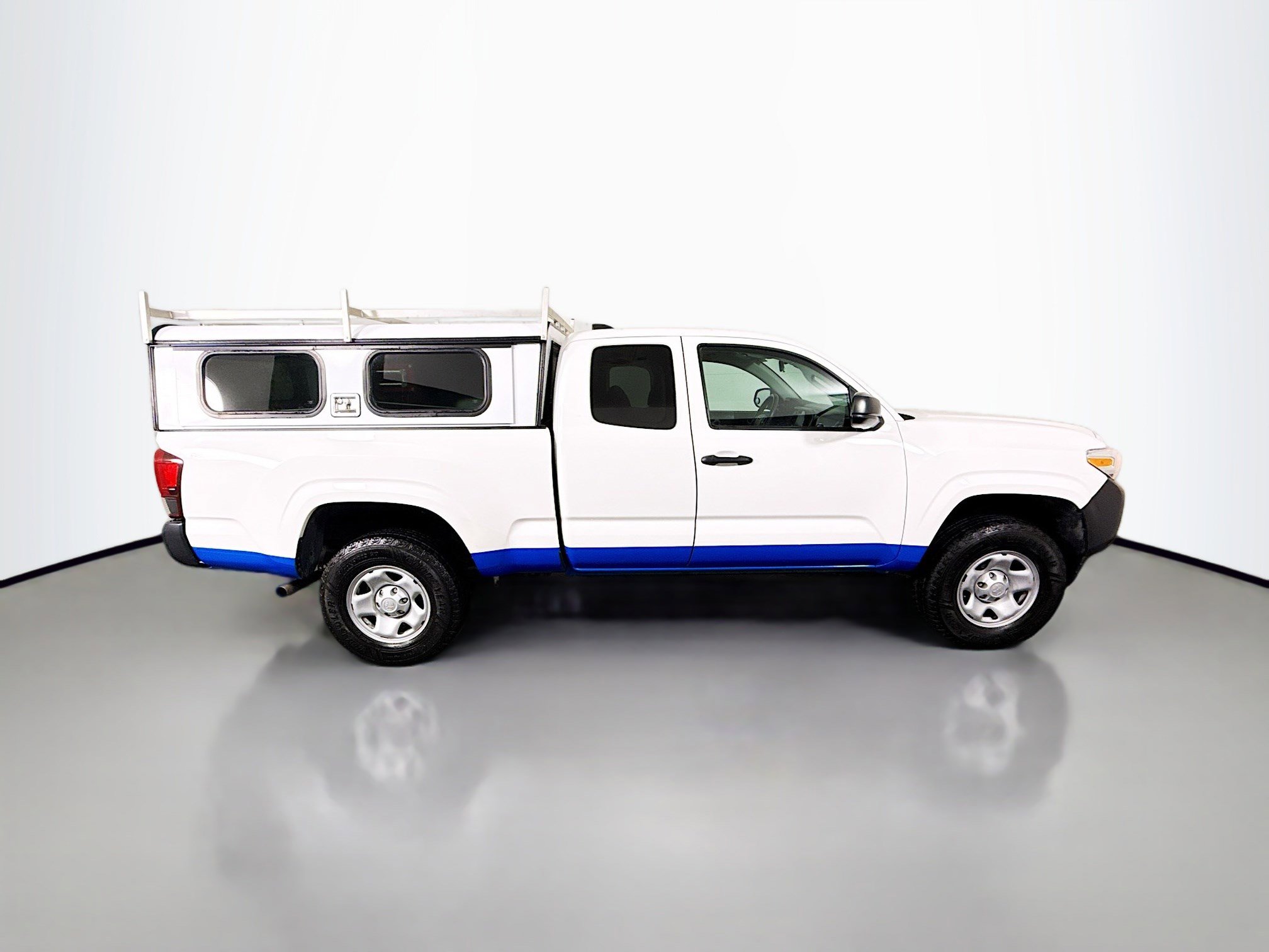 Used 2021 Toyota Tacoma SR image 11