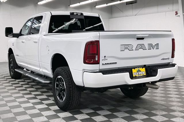 Used 2026 RAM 2500 Laramie AWD/4WD image 3
