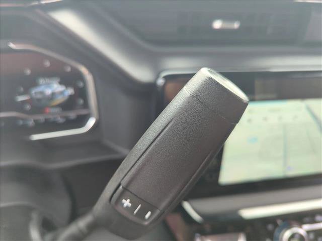 Used 2025 GMC Sierra 2500 AT4X image 11