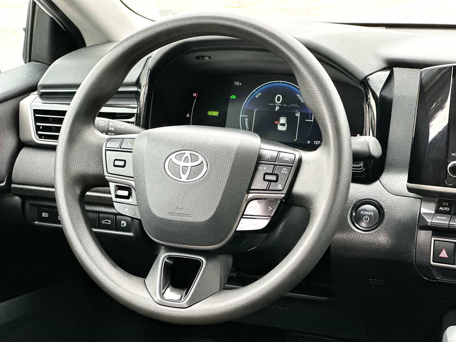 Used 2025 Toyota Camry LE image 27