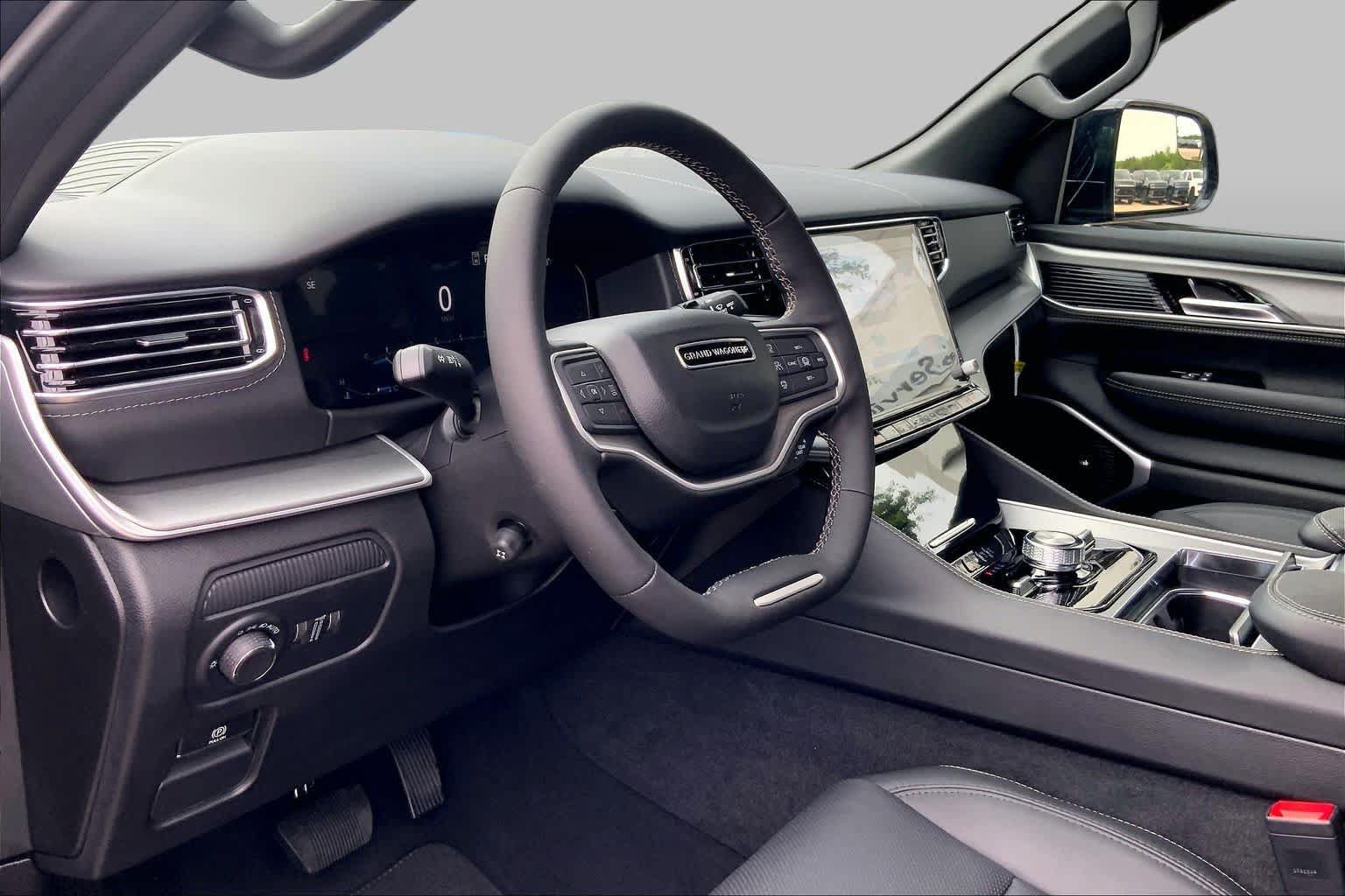 New 2026 Jeep Grand Wagoneer L Limited AWD/4WD image 8
