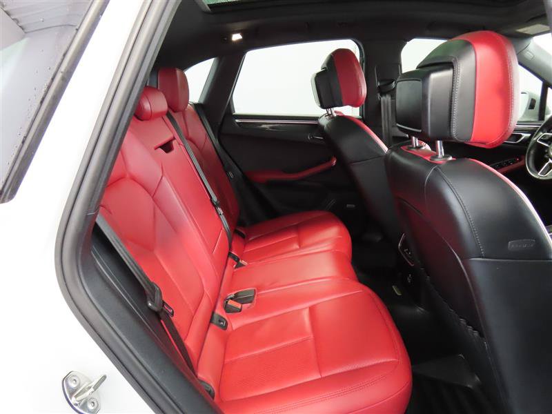 Used 2021 Porsche Macan GTS AWD/4WD image 33