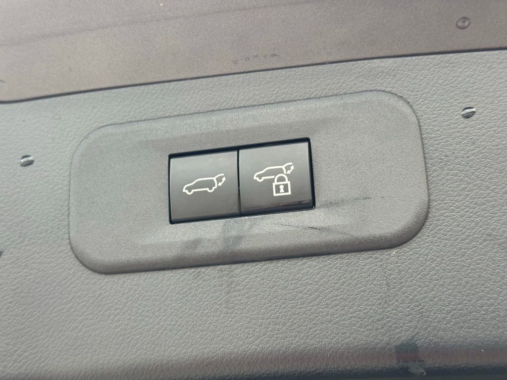 Used 2024 Lexus NX 300h AWD w/ Luxury Package image 18