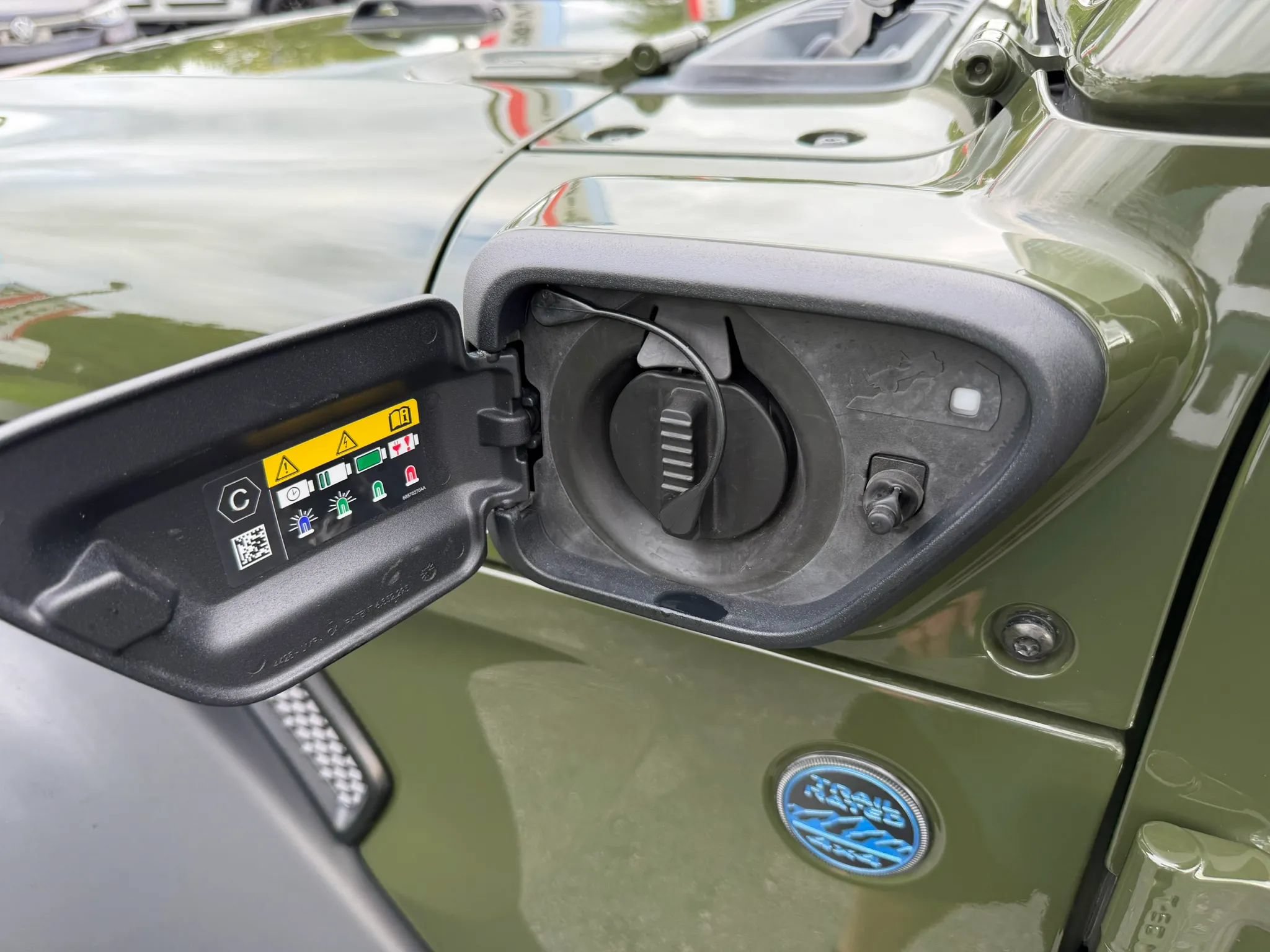 Used 2024 Jeep Wrangler Unlimited AWD/4WD image 45