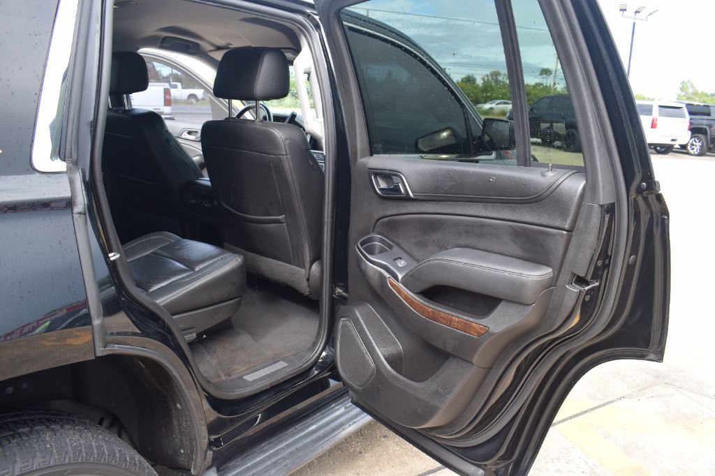 Used 2019 Chevrolet Tahoe LT w/ LT Midnight Edition RWD image 14