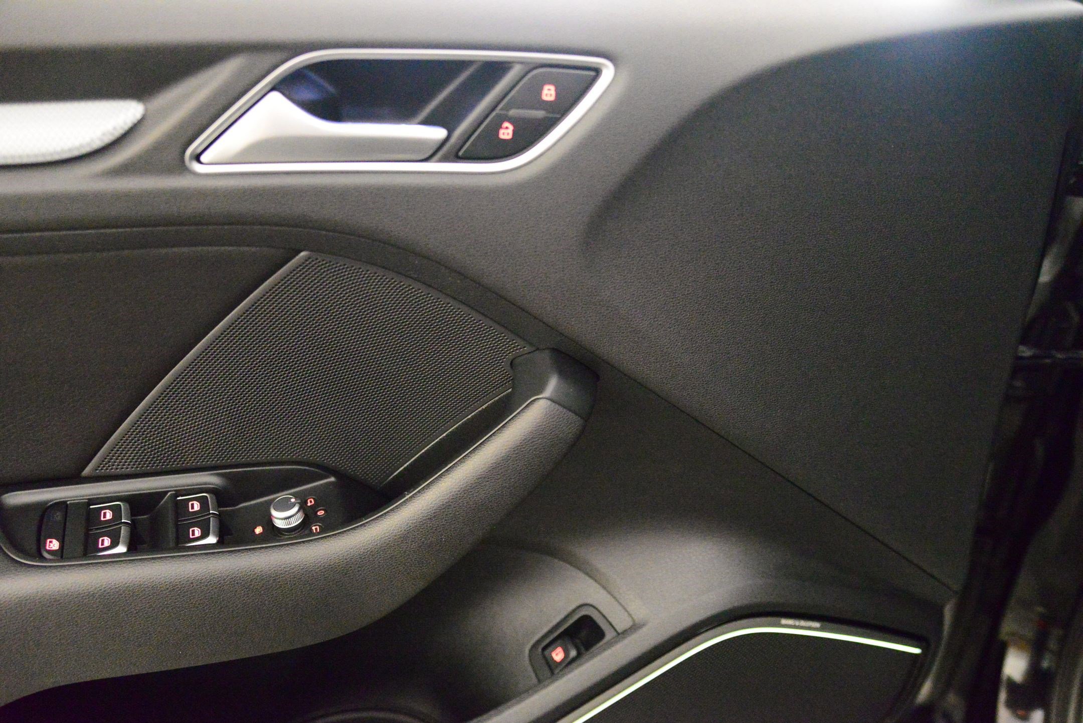 Used 2016 Audi A3 e-tron Premium Plus w/ Premium Plus Package image 9