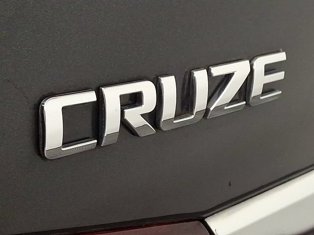 Used 2013 Chevrolet Cruze LS FWD image 27