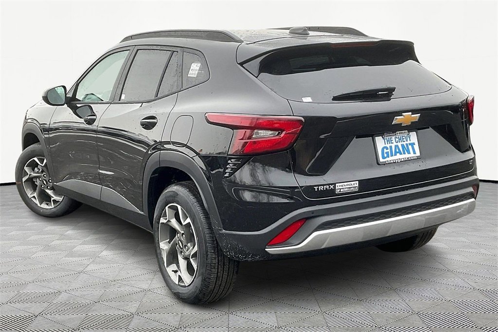 New 2026 Chevrolet Trax LT w/ Driver Confidence Package image 3