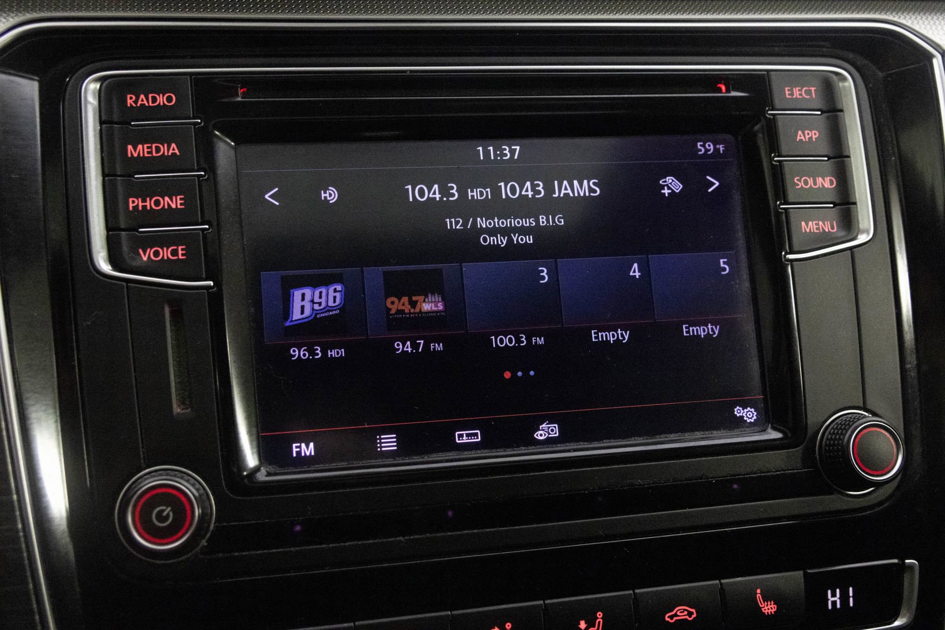 Used 2018 Volkswagen Passat 2.0T SE w/ SE Lighting Package image 23