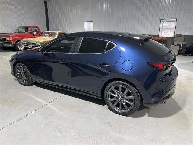 Used 2023 MAZDA MAZDA3 s image 5