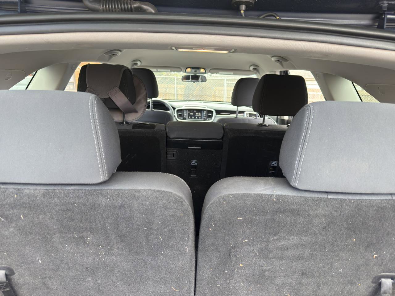 Used 2020 Kia Sorento LX image 20