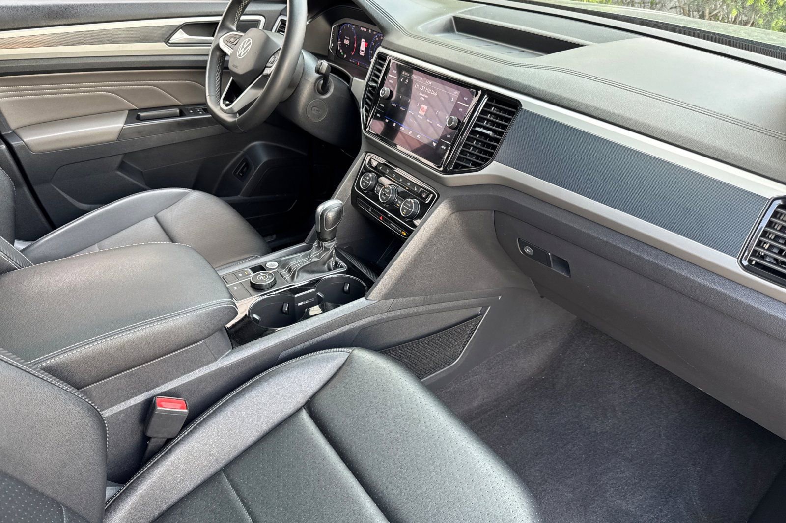 Used 2021 Volkswagen Atlas Cross Sport SEL image 16