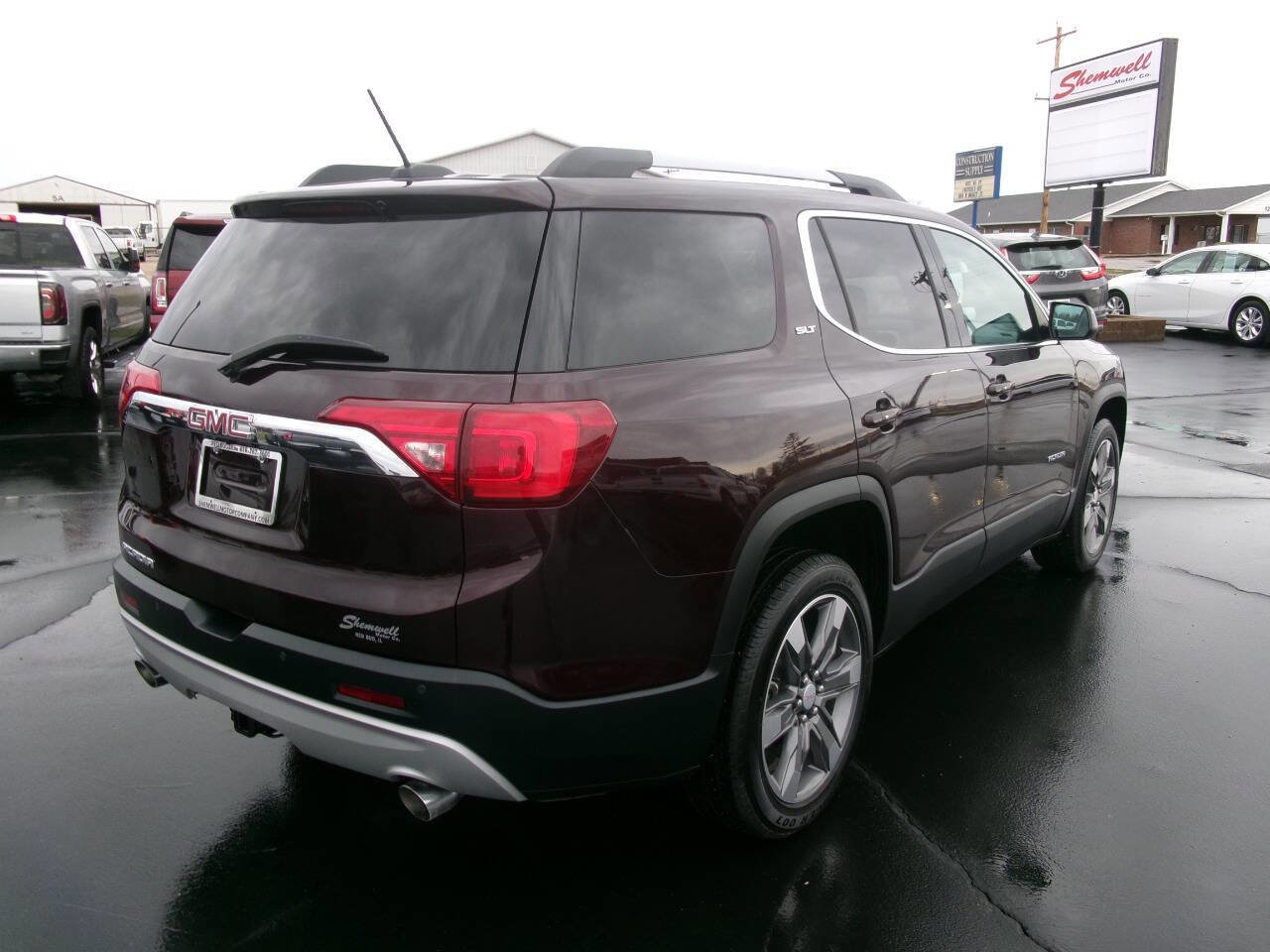 Used 2017 GMC Acadia SLT image 6