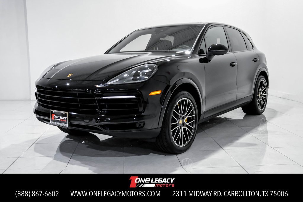 Used 2023 Porsche Cayenne image 1