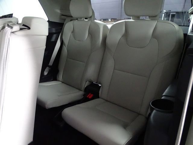 Used 2023 Volvo XC90 B6 Plus AWD/4WD image 15