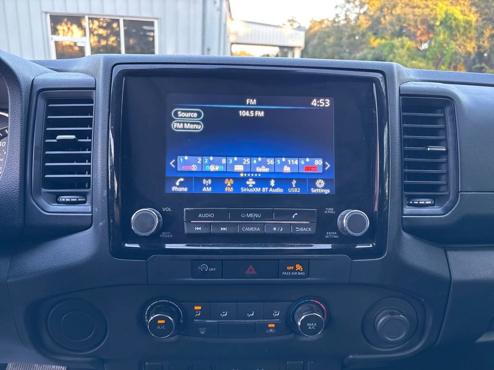 Used 2024 Nissan Frontier S RWD image 17