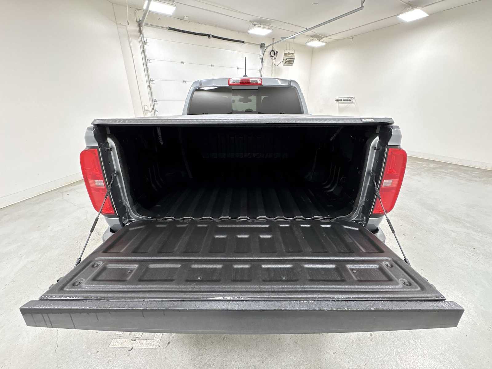 Used 2018 Chevrolet Colorado ZR2 AWD/4WD image 28